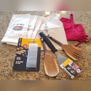 Grill Master Set Char-Broil Multi-Spatula & Potato Screws, Aprons, Napkins, Etc.